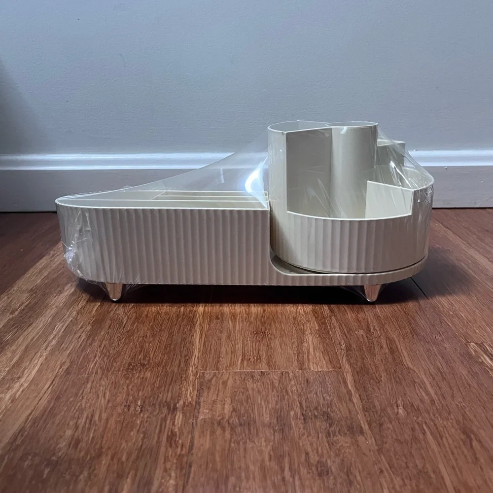 Elegant Cream Bathroom Organizer